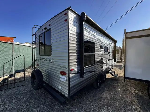 2021 ,Jay Flight,Jayco 212QB in Travel Trailers & Campers in Kamloops - Image 3
