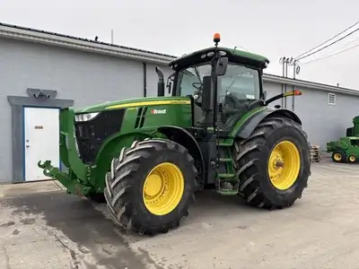 2016 John Deere 7210R Tractor w/ 8870 hours. 210HP. MFWD, Commandquad 40kmh transmission (new). Comm...
