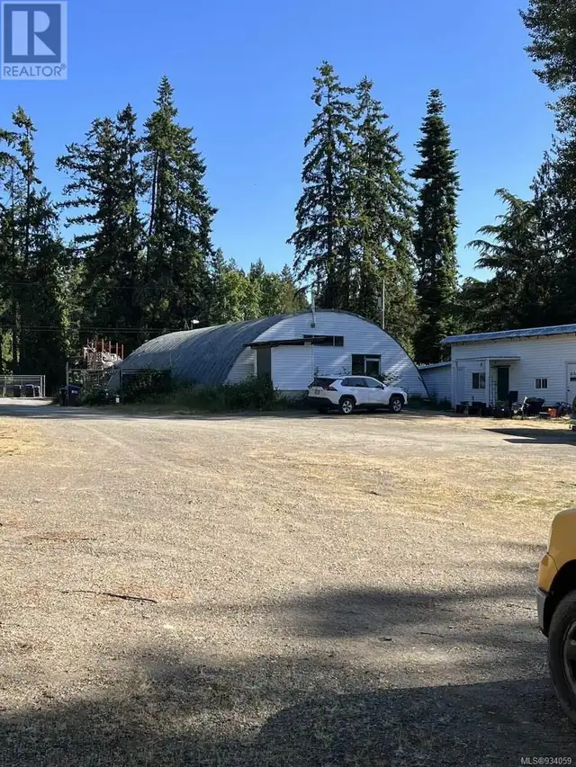 1586 McKibbon Rd N Errington, British Columbia in Houses for Sale in Parksville / Qualicum Beach - Image 40