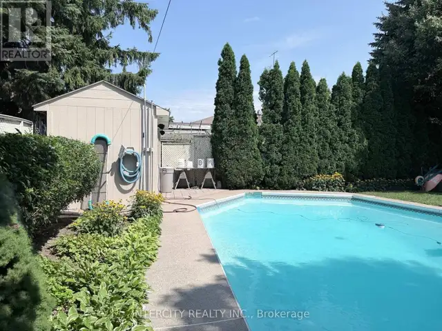 36 STRATHBURN BOULEVARD Toronto (Humberlea-Pelmo Park), Ontario in Long Term Rentals in City of Toronto - Image 24