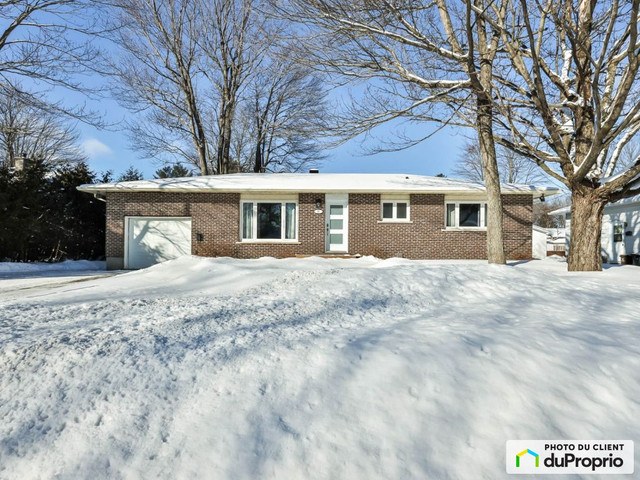 434 500$ - Bungalow à vendre à Gatineau (Buckingham) in Houses for Sale in Gatineau