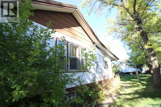 476 3rd STREET Shaunavon, Saskatchewan in Houses for Sale in Swift Current - Image 10