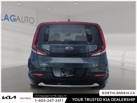 2020 Kia Soul EX Ready for anything, from the streets of Calgary to the highways of Alberta, this Ki... (image 2)