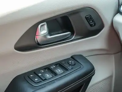 2024 Chrysler Pacifica Touring-L | 4 New Tires | Lane Departure, View more