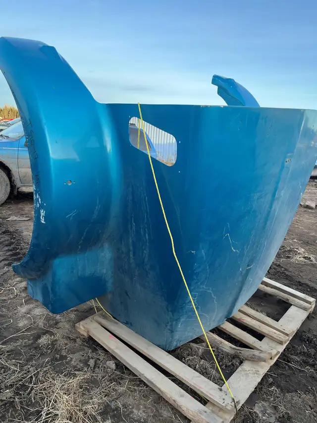 KENWORTH T800 VARIOUS HOODS INCLUDING WIDE HOOD OFFERS? in Heavy Equipment Parts & Accessories in Edmonton - Image 7