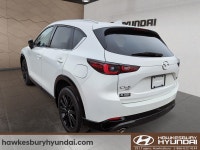 . Engine: 4 Cylinder Engine 2.5L L/100Km City: 10.8 L/100Km Hwy: 8.7 (image 3)