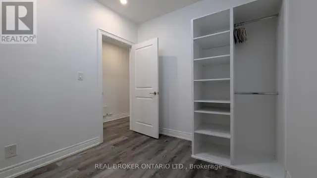 4 - 2199 GERRARD STREET E Toronto (East End-Danforth), Ontario in Long Term Rentals in City of Toronto - Image 10