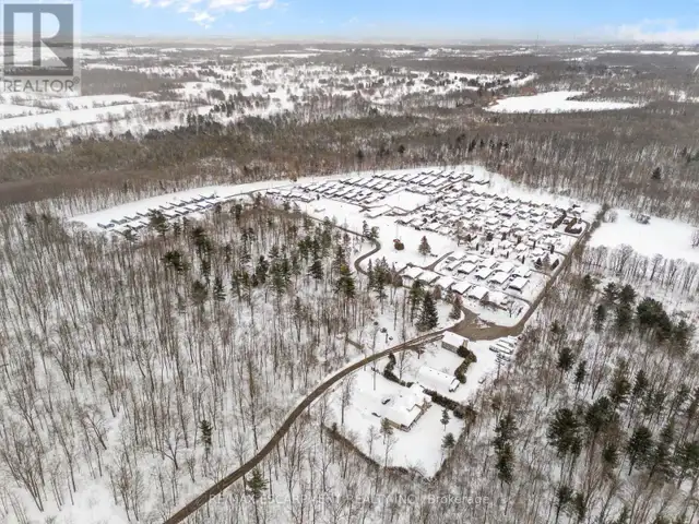 10 OAK STREET - 4449 MILBUROUGH LINE Burlington, Ontario in Houses for Sale in Oakville / Halton Region - Image 28