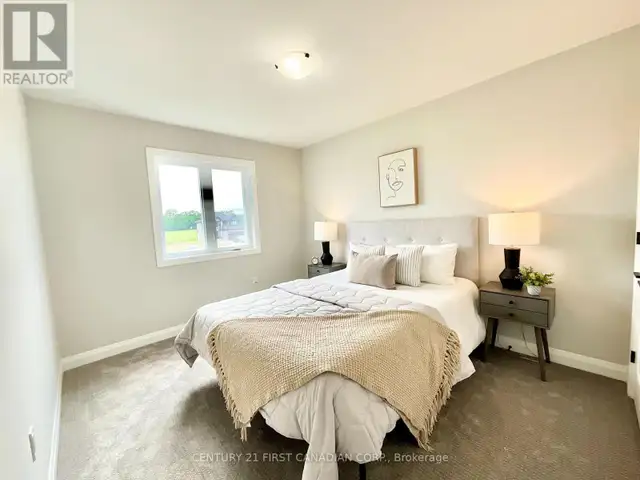 6 SHELDABREN STREET North Middlesex (Ailsa Craig), Ontario in Houses for Sale in Grand Bend - Image 22