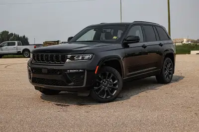 This Jeep Grand Cherokee has a dependable Intercooled Turbo Regular Unleaded I-4 2.0 L/122 engine po...