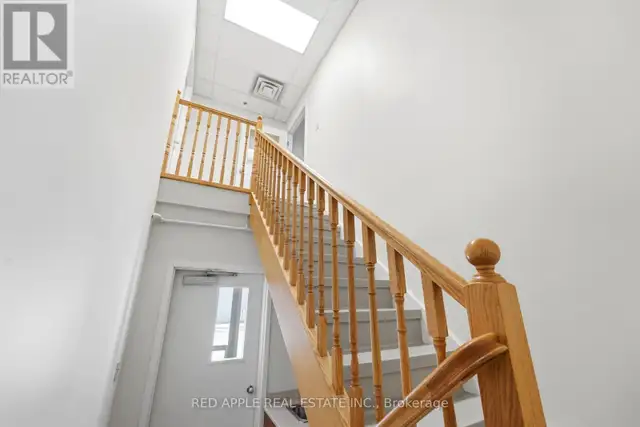 43 - 400 CREDITSTONE ROAD Vaughan (East Woodbridge), Ontario in Commercial & Office Space for Rent in Markham / York Region - Image 9