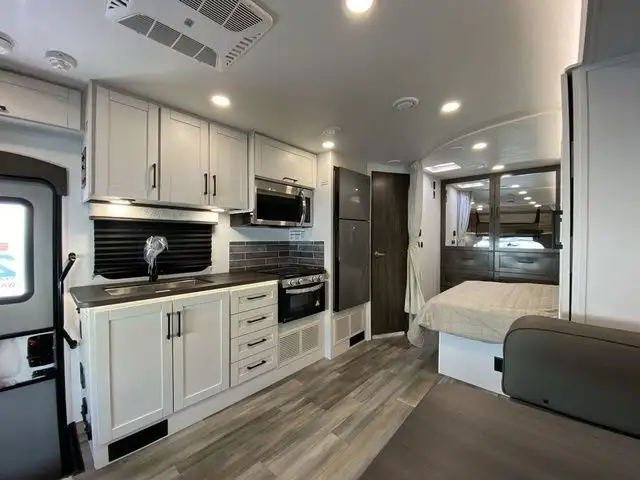 2026 Jayco Redhawk 24B in RVs & Motorhomes in Edmonton - Image 22