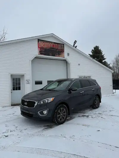 Introducing the 2016 Kia Sorento AWD 4dr 2.4L LX Automatic a versatile and powerful SUV that exudes...