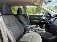 2018 NISSAN ROGUE SV PKG AWD SUPER CLEAN APPLE CARPLAY REMOTE START REV CAM BLIND SPOT MONITORING CE... (image 9)