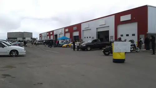 Recently Constructed 1680 Sq ft industrial bay Ideal for small business. Spacious warehouse with lar...