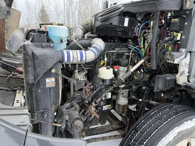 2019 KENWORTH T880 in Heavy Trucks in Saskatoon - Image 10
