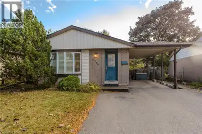 Situated in Burlington’s mature and sought-after Palmer neighbourhood, 3196 Centennial Dr is a well-...