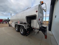 2013 Peterbilt 348 Fuel Truck. Dependable 4 Compartment Aluminum Refueler Tank TC406 KMS: 325,365 HR... (image 6)