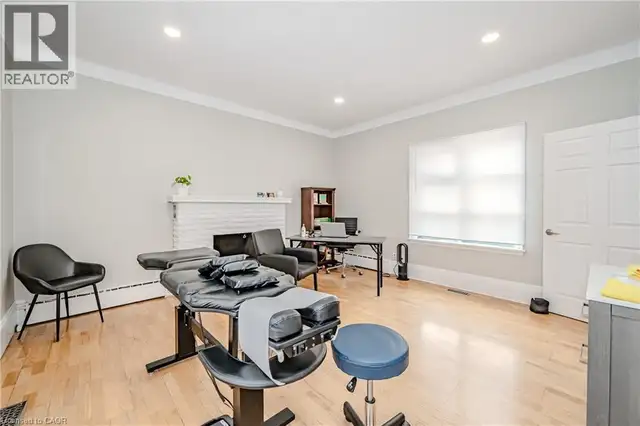 492 LOCUST Street Unit# 1 Burlington, Ontario in Commercial & Office Space for Rent in Oakville / Halton Region - Image 11