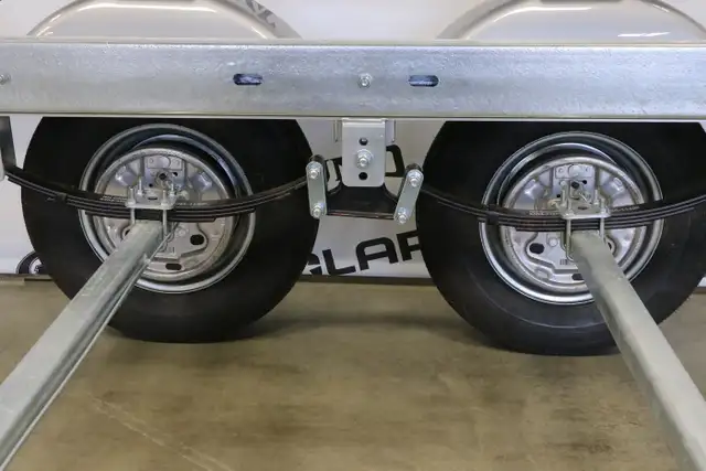 2025 REMEQ PSC-5440-TBG TANDEM, 2 QUILLES POUR PONTON 18 À 22 PI in Cargo & Utility Trailers in Laurentides - Image 11
