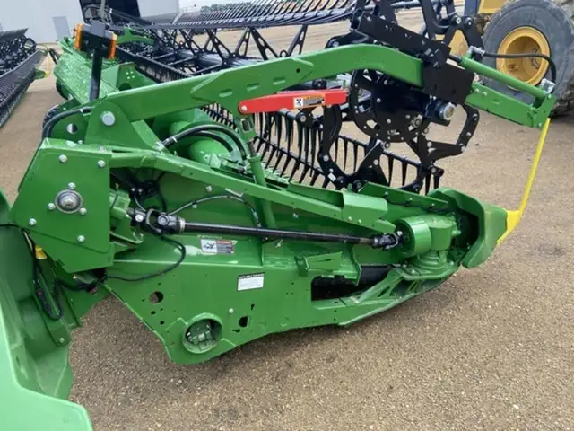 2025 John Deere HDR 50 in Farming Equipment in Swift Current - Image 17