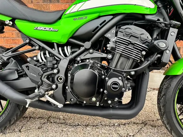 2018 Kawasaki Z900RS Cafe **HINDLE EXHAUST SYSTEM** **EXTRAS** in Street, Cruisers & Choppers in Markham / York Region - Image 15