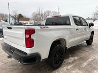 2024 Silverado LT Trail Boss, boasting only 24,031 kms and unmatched off-road capability straight fr... (image 5)