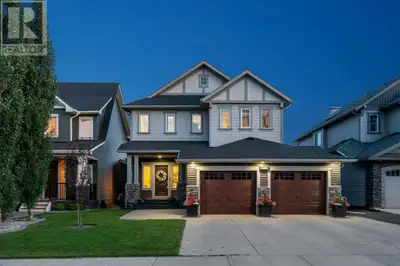 Very rare opportunity to own one of the few pond lots located on Canals Close. This McKee built home...