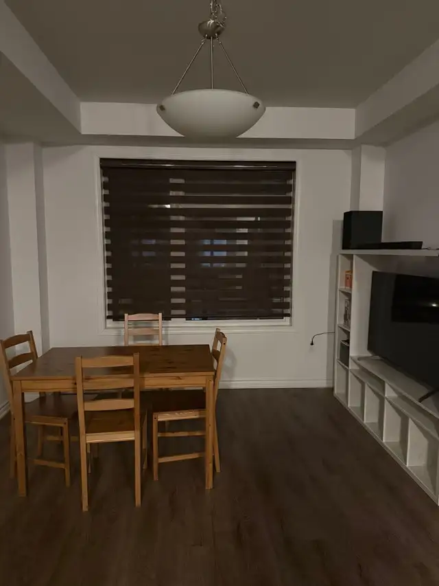 Private room for rent in Other in Oakville / Halton Region - Image 7