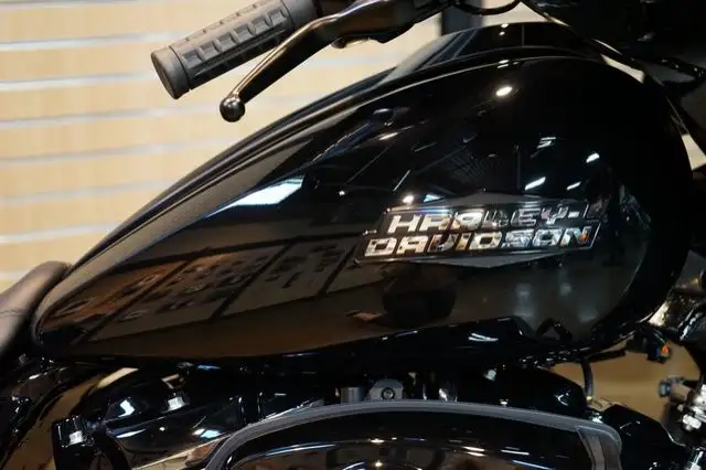 2025 Harley-Davidson FLHX - Street Glide in Sport Touring in Lethbridge - Image 13
