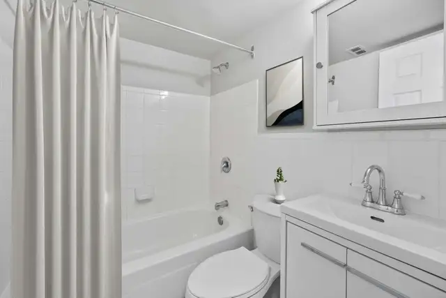 2 Bedroom Apartment for Rent - All Apartment Utilities Included in Long Term Rentals in Hamilton - Image 9