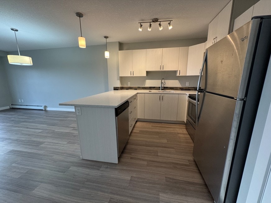 Senior Promo! 1 Bedroom - HEAT INCLUDED starting at $1295 3