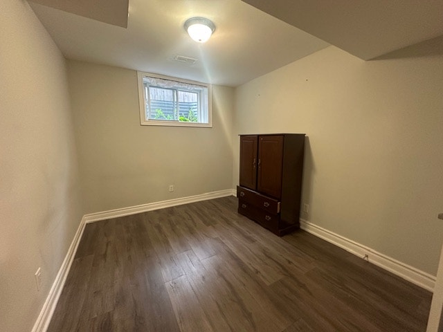 Barrie, legal lower level, 2 bedroom, 1 parking 3