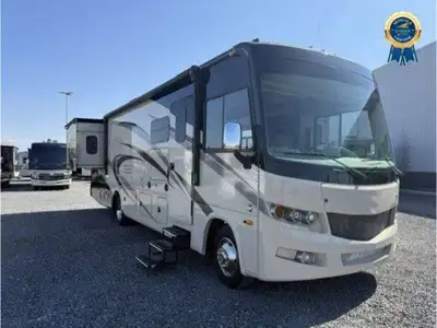 Motorisé classe A Georgetown GT5 31R5 2016 a voir !!! ** We can serve you in English. ** Voir www.su...