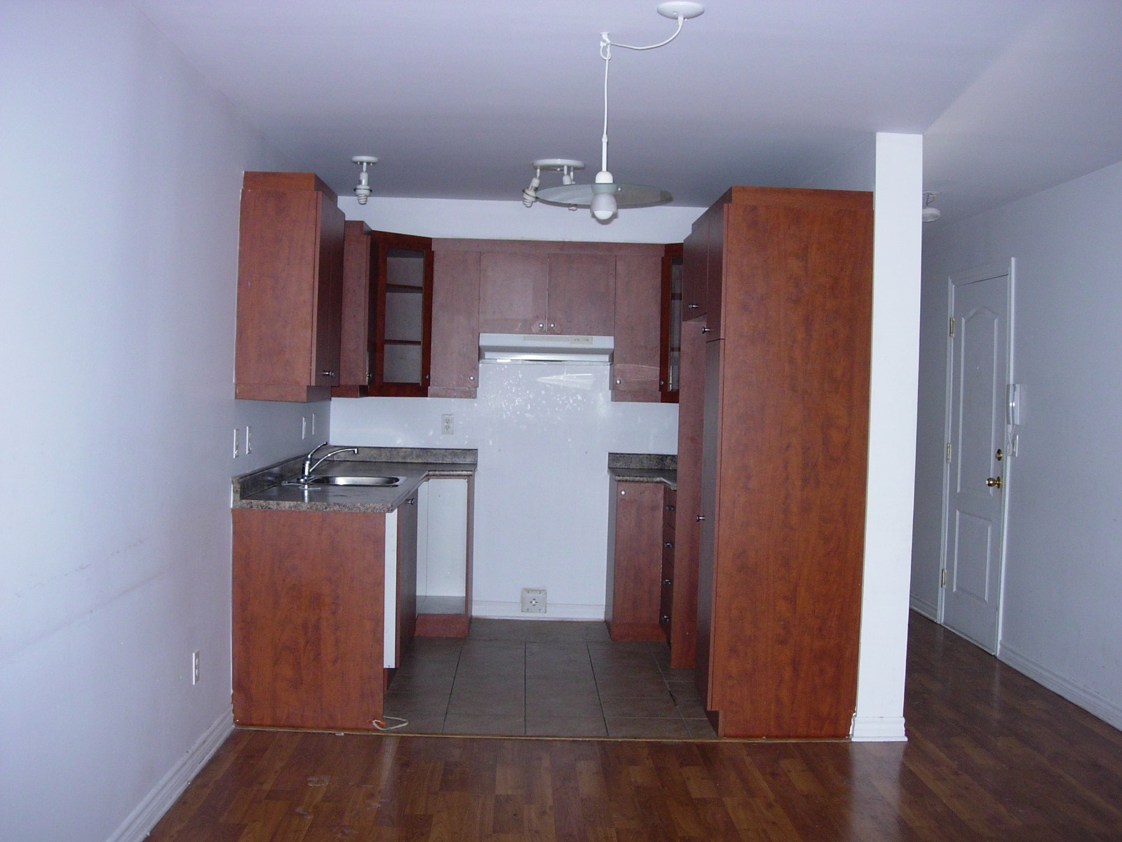 2 bedroom with or without parking (EV charger available) — photo 2
