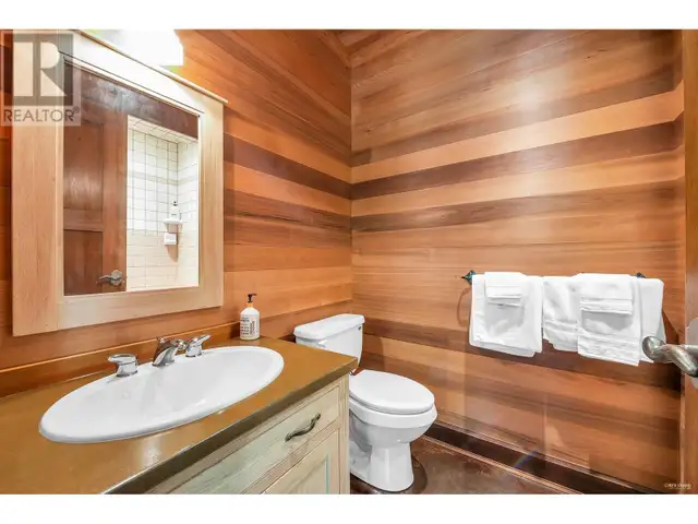 15781 EAST EGMONT SHORELINE Egmont, British Columbia in Houses for Sale in Sunshine Coast - Image 28