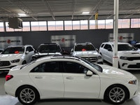 **FORMER DAILY RENTAL** **SPRING SPECIAL!** FEATURING : 4MATIC AWD, DIGITAL GAUGE CLUSTER NAVIGATION... (image 3)