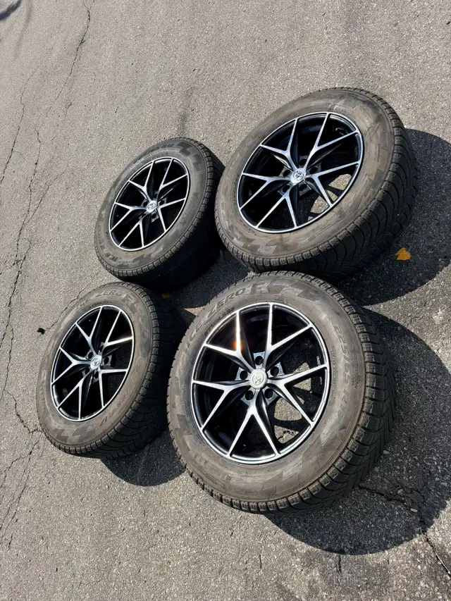 225/65/17 toyota rav4 venza 5x114.3 pirelli winters in Tires & Rims in Mississauga / Peel Region - Image 9