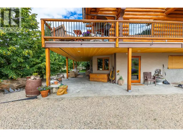 1225 Round Lake Road Armstrong, British Columbia in Houses for Sale in Vernon - Image 6