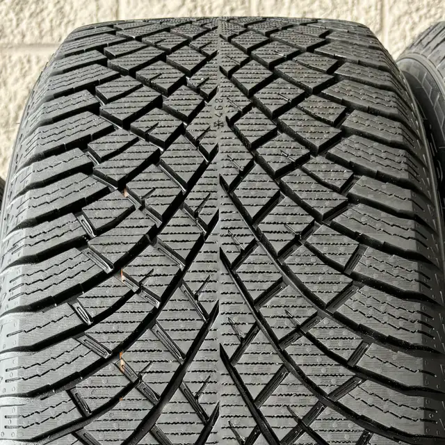 (NEW) 4x 275/50R20 Nokian Winters w/ MB G550 & G63 Rims + TPMS in Tires & Rims in City of Toronto - Image 4