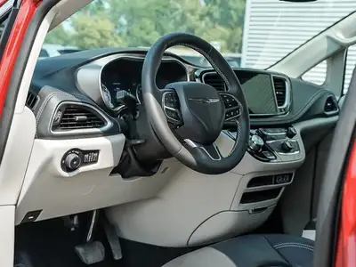 2024 Chrysler Pacifica Touring-L | 4 New Tires | Lane Departure, View more