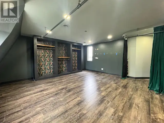 301 - 145 LAKESHORE ROAD E Oakville (OO Old Oakville), Ontario in Commercial & Office Space for Rent in Oakville / Halton Region - Image 7