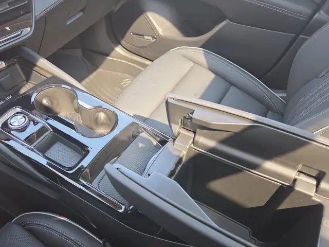 2026 Buick Envision Avenir- Bose Sound - Panoroof - Demo/Used in Cars & Trucks in Barrie - Image 40
