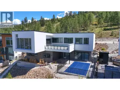 Perched at the very top of Sendero Canyon, 1106 Syer Road is the crown of The Syer Collection. Offer...