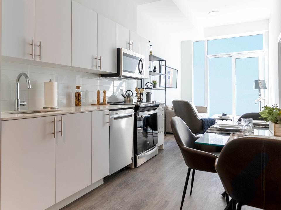 80 Bond Street East 3