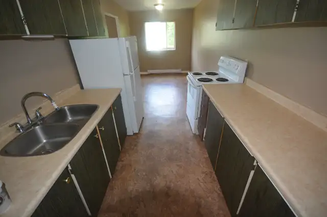 Donwood Park Apts.- Off Lasalle & Falconbridge- Value Priced! in Long Term Rentals in Sudbury - Image 4