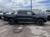MONOTONE PAINT,REAR WHEELHOUSE LINERS,TRANSMISSION: 8-SPEED AUTOMATIC (STD),FORGED BLUE METALLIC,BLA... (image 3)