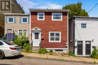 Welcome to 28 McFarlane Street – a charming and affordable gem nestled in the vibrant heart of downt...