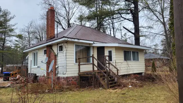 HOUSE FOR SALE