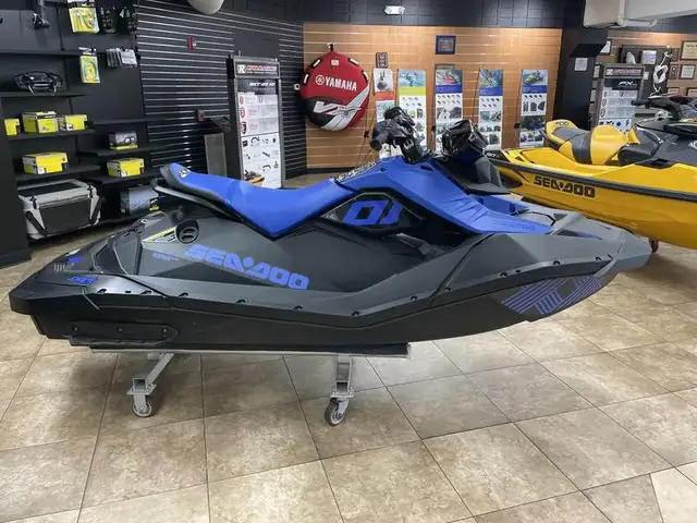 2023 SEADOO SPARK TRIXX 2UP 900 (FINANCING AVAILABLE) in Personal Watercraft in Strathcona County - Image 9